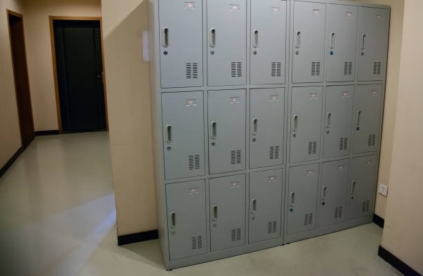 How to Pick the Right Steel Cabinet for Your Company